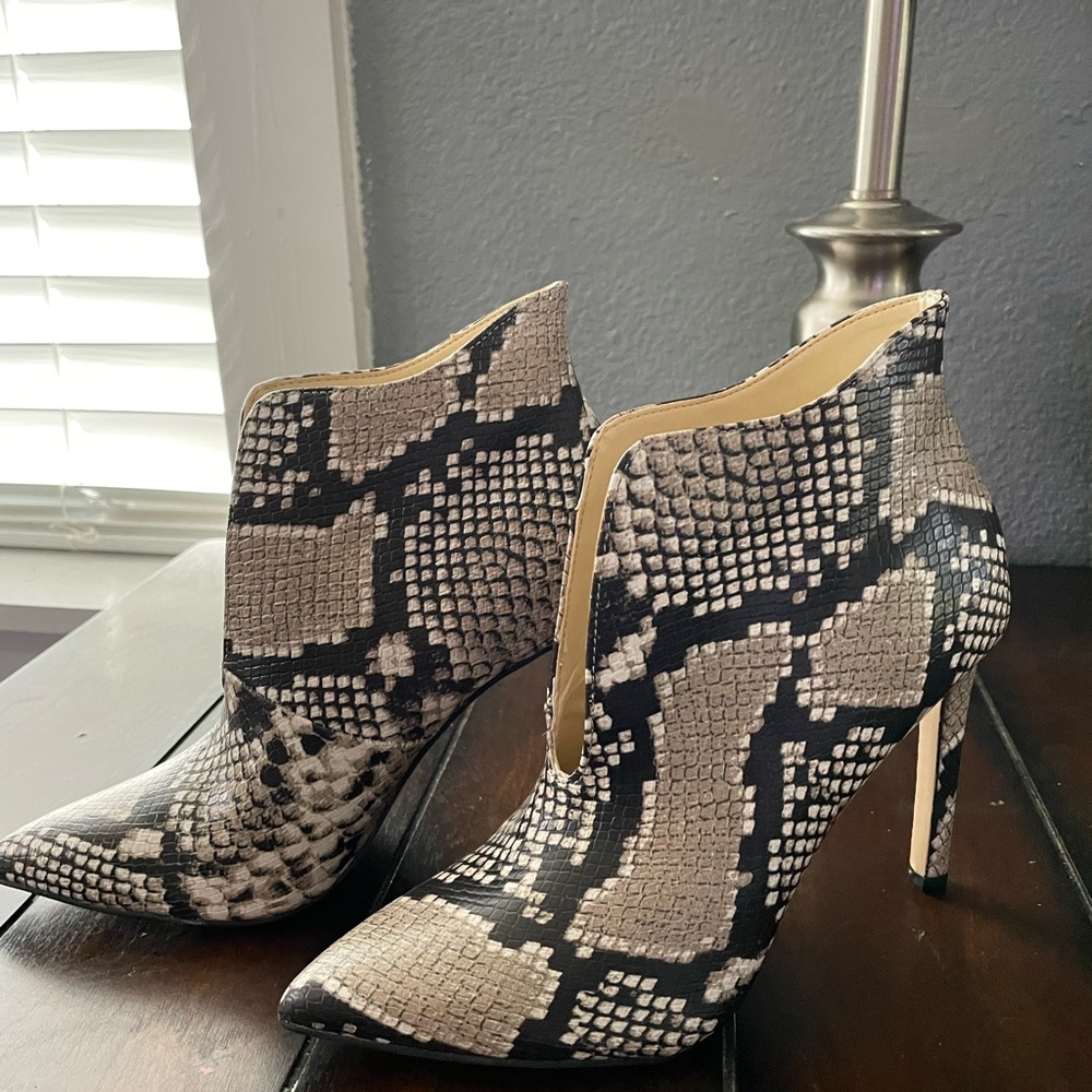 Nike West snake print booties size 5M.